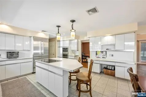59 Deerfield Lane Upper Saddle River NJ 07458