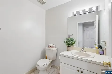 40 Rio Vista Drive Allendale NJ 07401