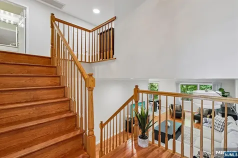40 Rio Vista Drive Allendale NJ 07401