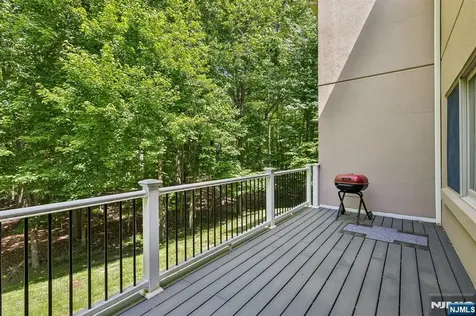 40 Rio Vista Drive Allendale NJ 07401