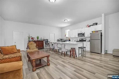 512 Monastery Place Union City NJ 07087