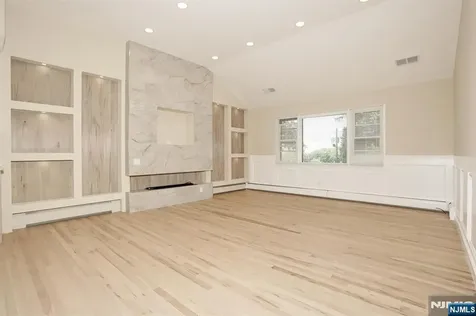 415 Goffle Road Wyckoff NJ 07481
