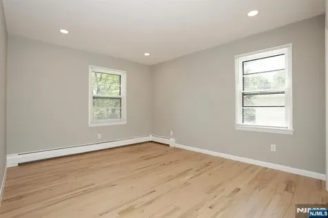 415 Goffle Road Wyckoff NJ 07481