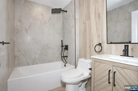 415 Goffle Road Wyckoff NJ 07481