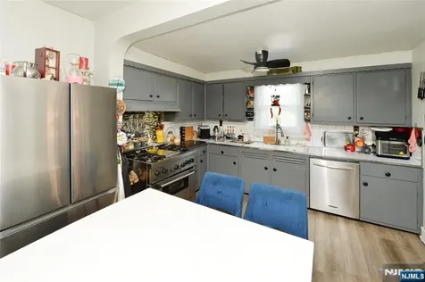 18 Parker Avenue Hawthorne NJ 07506