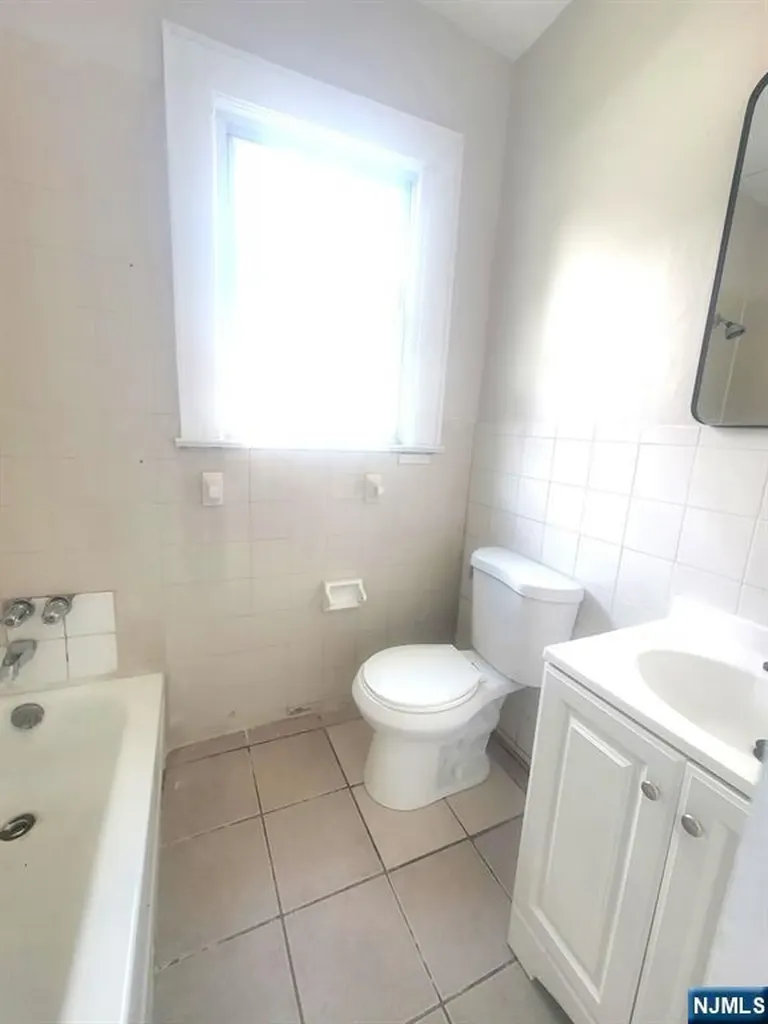 195 Lehigh Avenue Newark NJ 07112