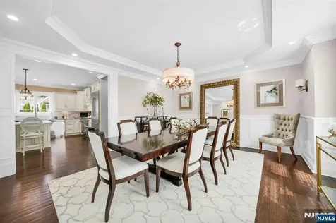42 Saratoga Drive Oakland NJ 07436