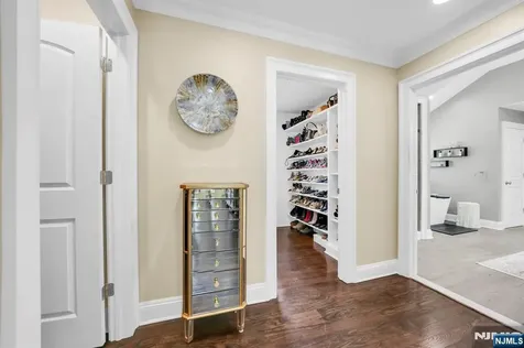 42 Saratoga Drive Oakland NJ 07436
