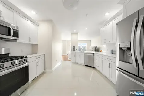 250 The Promenade Edgewater NJ 07020