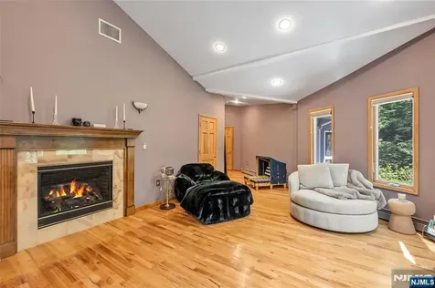 300 Lake Shore Drive Haworth NJ 07641