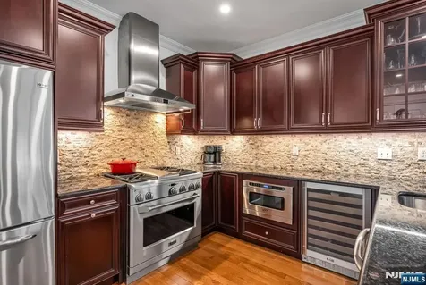 1302 Rio Vista Lane Northvale NJ 07647