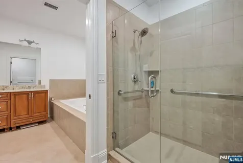 1302 Rio Vista Lane Northvale NJ 07647