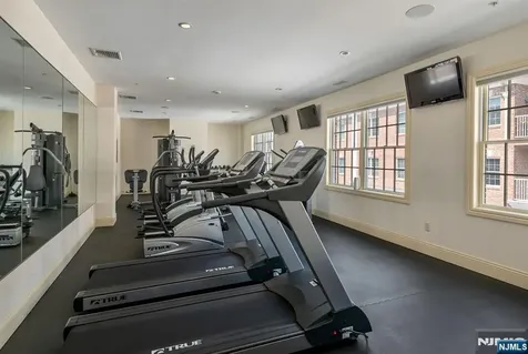 1302 Rio Vista Lane Northvale NJ 07647