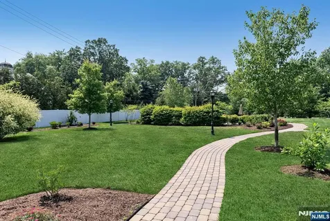 1302 Rio Vista Lane Northvale NJ 07647