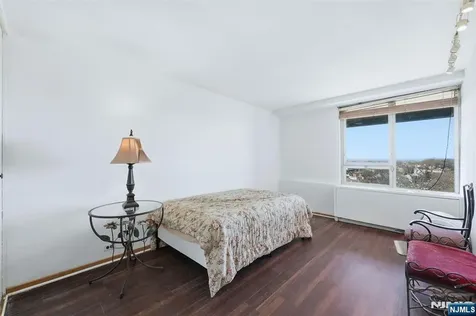 2 Horizon Fort Lee NJ 07024