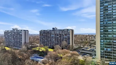 2 Horizon Fort Lee NJ 07024