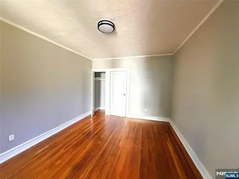 17 Elwood Place Newark NJ 07104