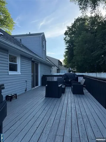 261 Greve Drive New Milford NJ 07646