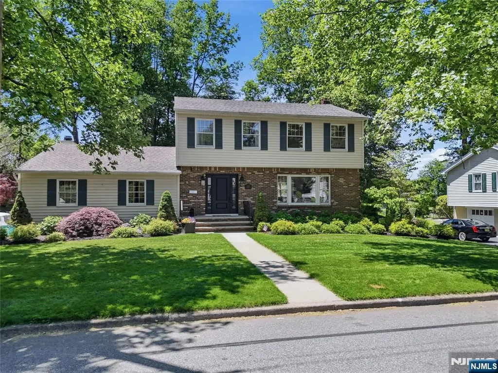 2430 Cleveland Avenue Twp Of Washington NJ 07676