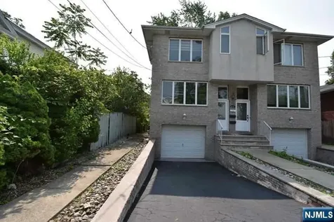 2482 5th Street Fort Lee NJ 07024
