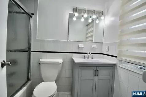 2482 5th Street Fort Lee NJ 07024