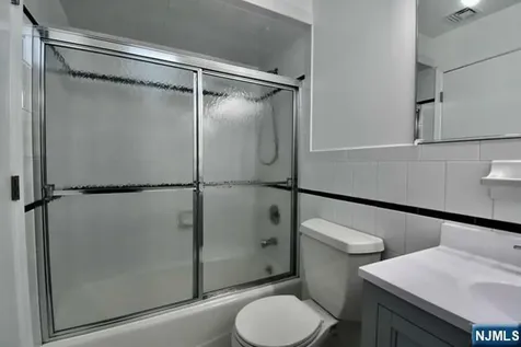 2482 5th Street Fort Lee NJ 07024