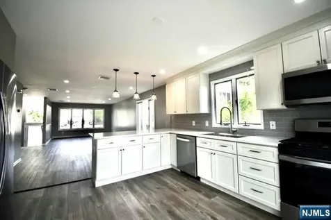 2482 5th Street Fort Lee NJ 07024