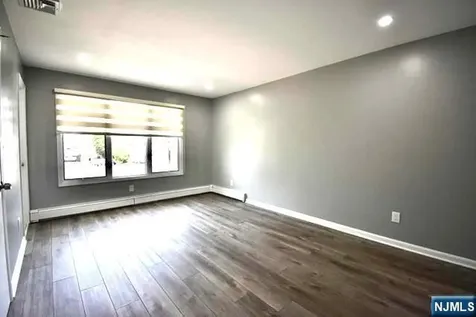 2482 5th Street Fort Lee NJ 07024