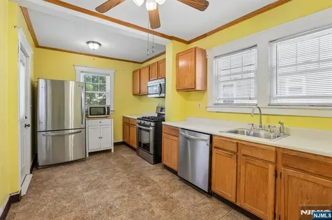 38 Sunnyside Avenue Dumont NJ 07628