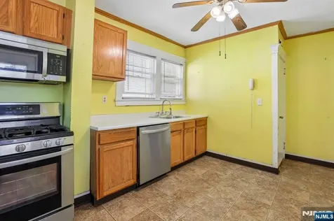 38 Sunnyside Avenue Dumont NJ 07628