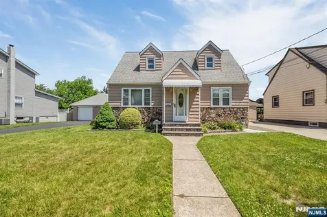 203 Charlton Avenue Lodi NJ 07644