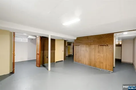 203 Charlton Avenue Lodi NJ 07644