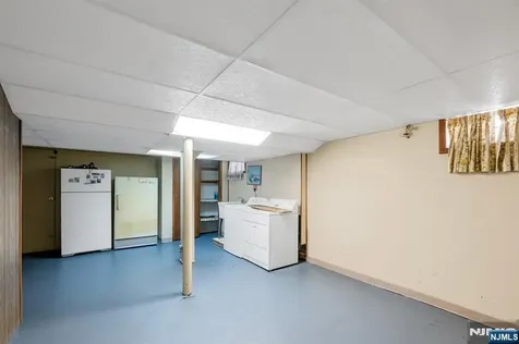 203 Charlton Avenue Lodi NJ 07644