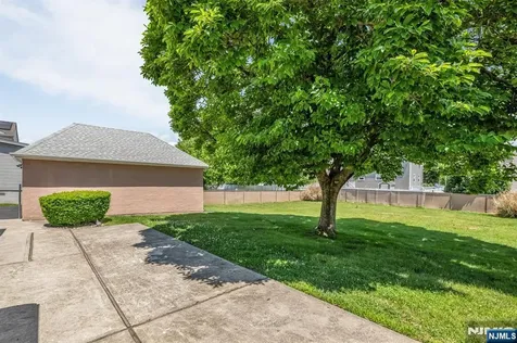 203 Charlton Avenue Lodi NJ 07644