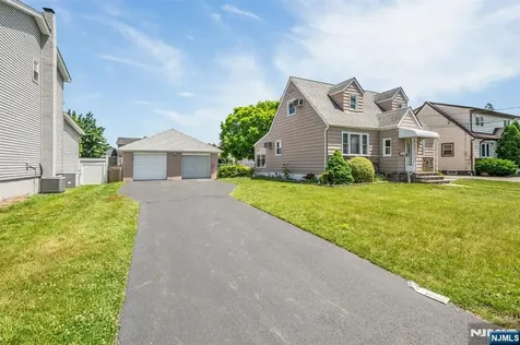 203 Charlton Avenue Lodi NJ 07644