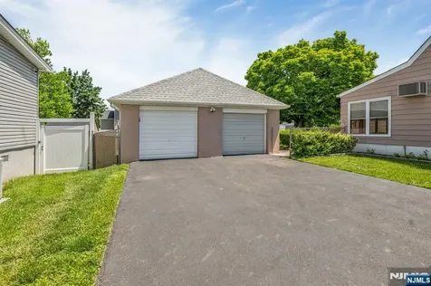 203 Charlton Avenue Lodi NJ 07644