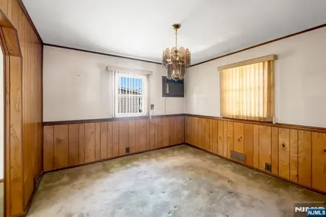 203 Charlton Avenue Lodi NJ 07644