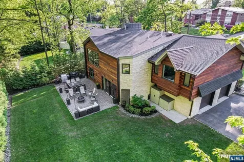 655 Floyd Street Englewood Cliffs NJ 07632