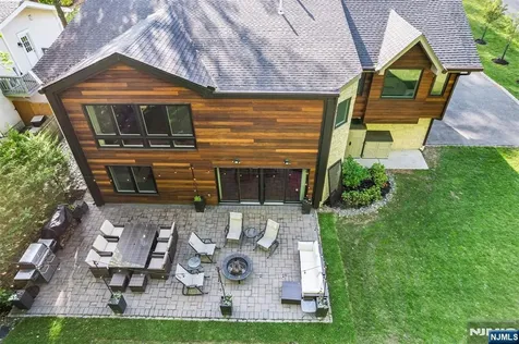 655 Floyd Street Englewood Cliffs NJ 07632