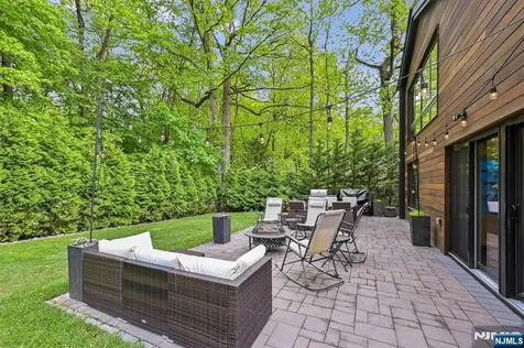 655 Floyd Street Englewood Cliffs NJ 07632