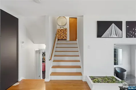 17 Arthur Drive Rutherford NJ 07070