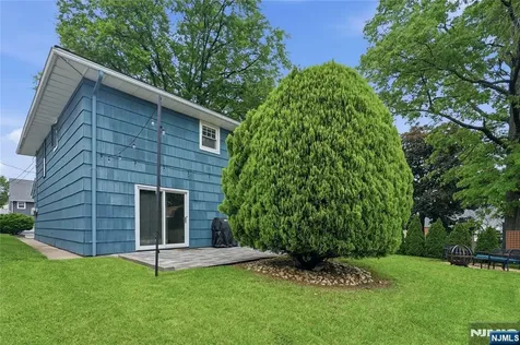 17 Arthur Drive Rutherford NJ 07070