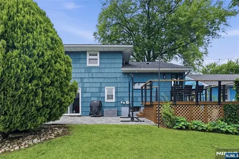 17 Arthur Drive Rutherford NJ 07070
