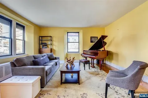 363-377 Mount Prospect Newark NJ 07104
