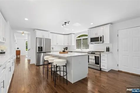30 Creston Avenue Tenafly NJ 07670