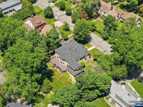 30 Creston Avenue Tenafly NJ 07670