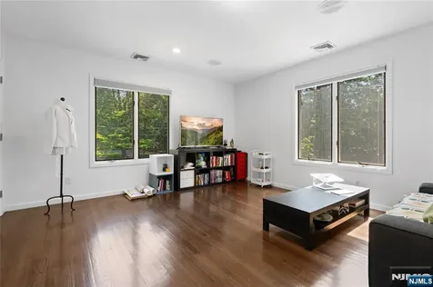 30 Creston Avenue Tenafly NJ 07670