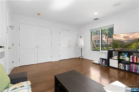 30 Creston Avenue Tenafly NJ 07670