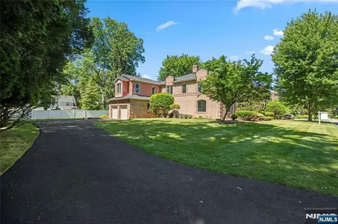 30 Creston Avenue Tenafly NJ 07670
