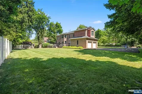 30 Creston Avenue Tenafly NJ 07670